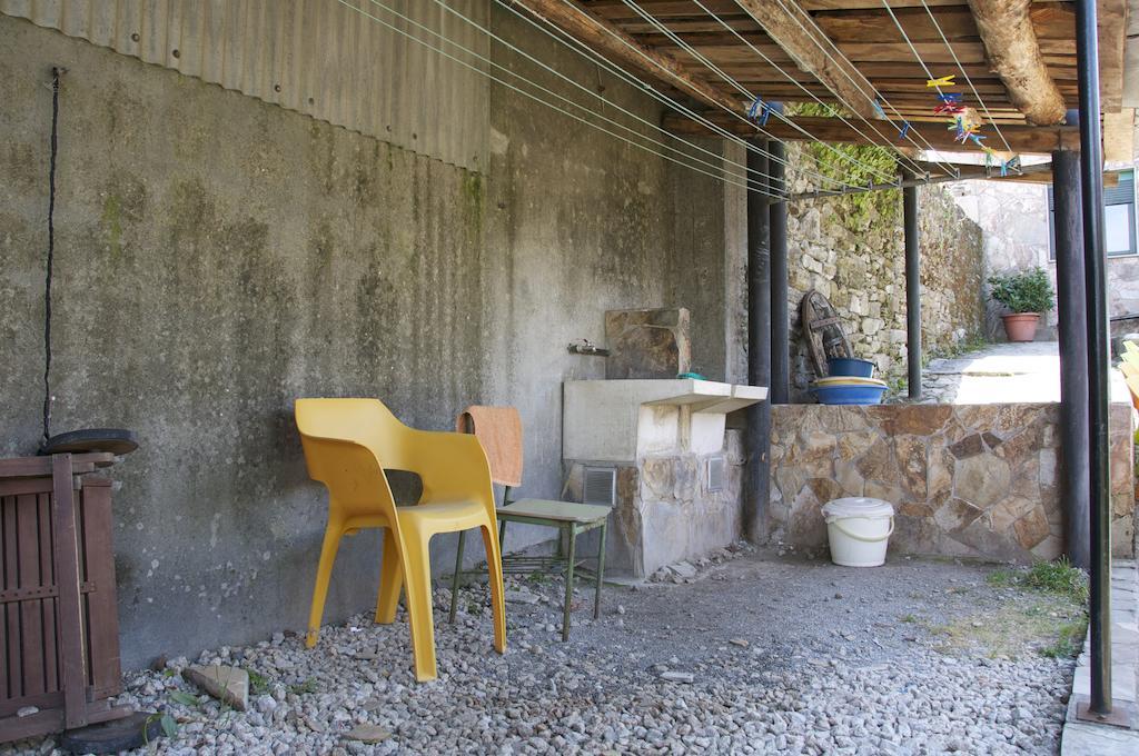 Albergue Los Blasones Sarria Exterior foto