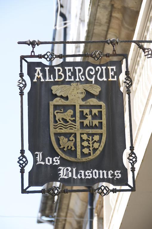 Albergue Los Blasones Sarria Exterior foto