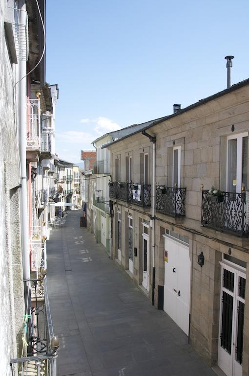 Albergue Los Blasones Sarria Exterior foto