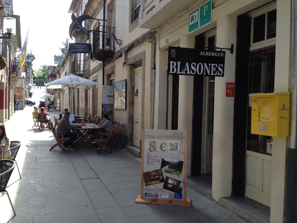 Albergue Los Blasones Sarria Exterior foto